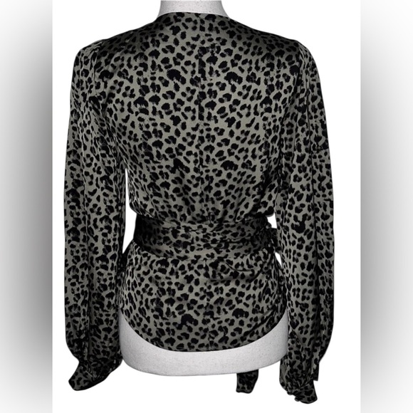 Good American Leopard Long Sleeve Wrap Top Size 2 - Picture 4 of 8